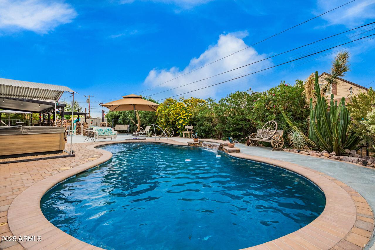 11033 W Alabama Ave., Sun City, AZ 85351