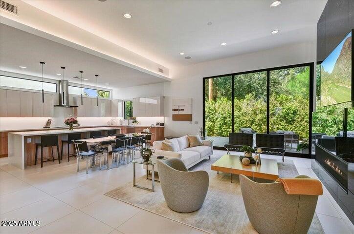 100 W Northern Ave. #16, Phoenix, AZ 85021