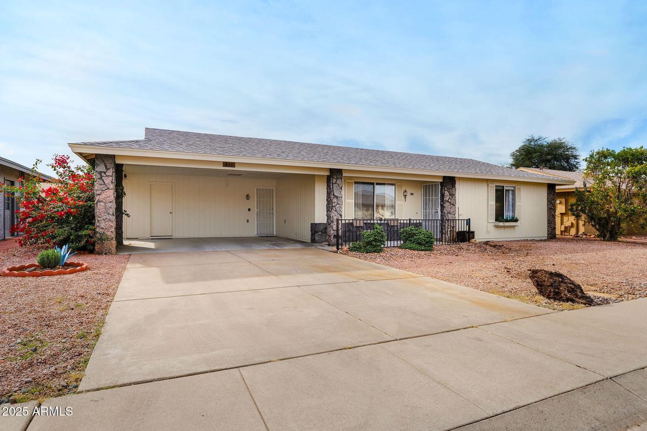 811 Leisure World, Mesa, AZ 85206