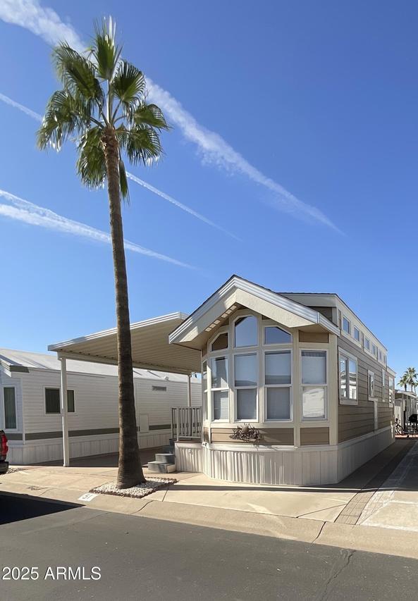 51 S Iron Ore Dr., Apache Junction, AZ 85119