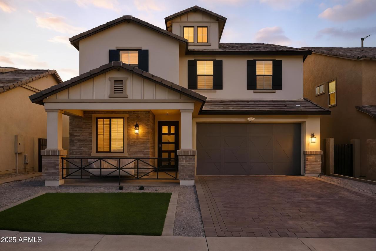 630 E Deer Creek Rd., Phoenix, AZ 85048