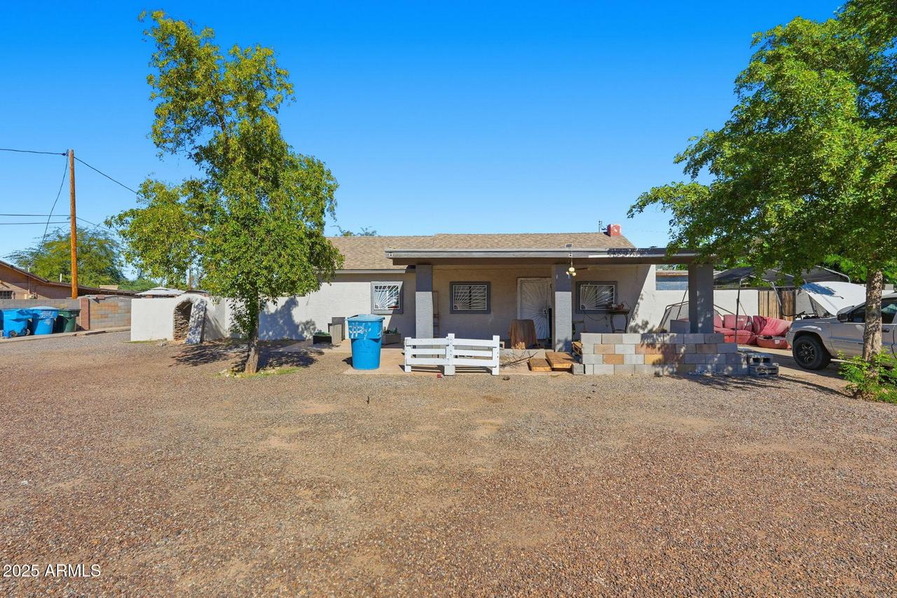 734 E Alta Vista Rd., Phoenix, AZ 85042