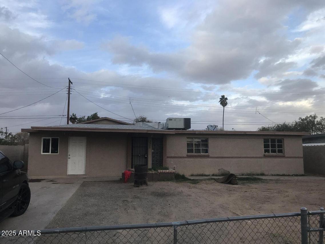 3952 W Hubbell St., Phoenix, AZ 85009