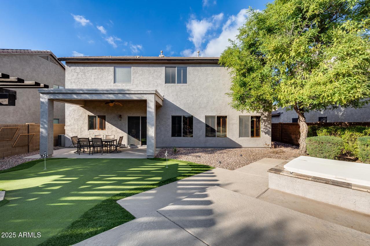 7533 W Rushmore Way, Florence, AZ 85132