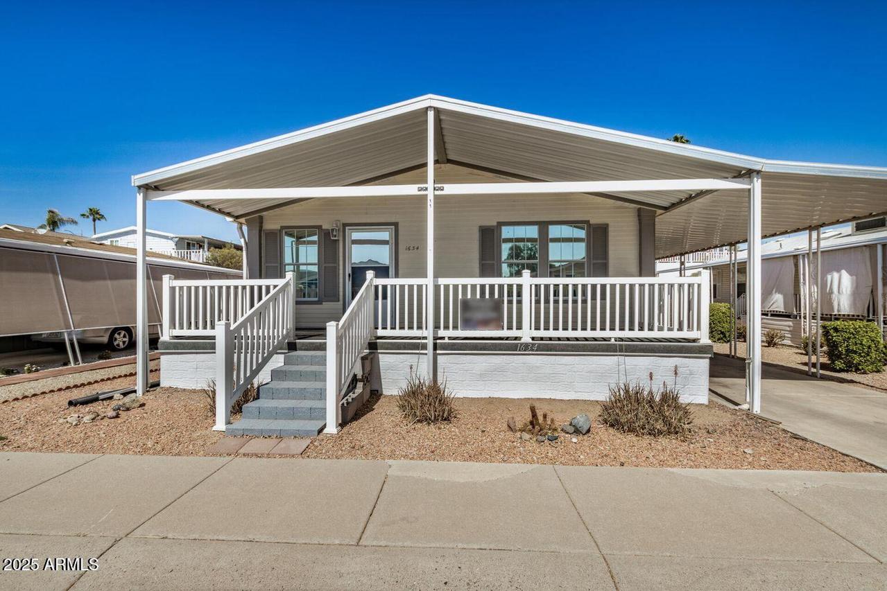 1634 E Michelle Dr., Phoenix, AZ 85022