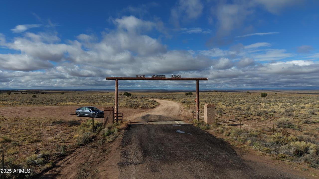 37 River Meadow Ranch, St Johns, AZ 85936