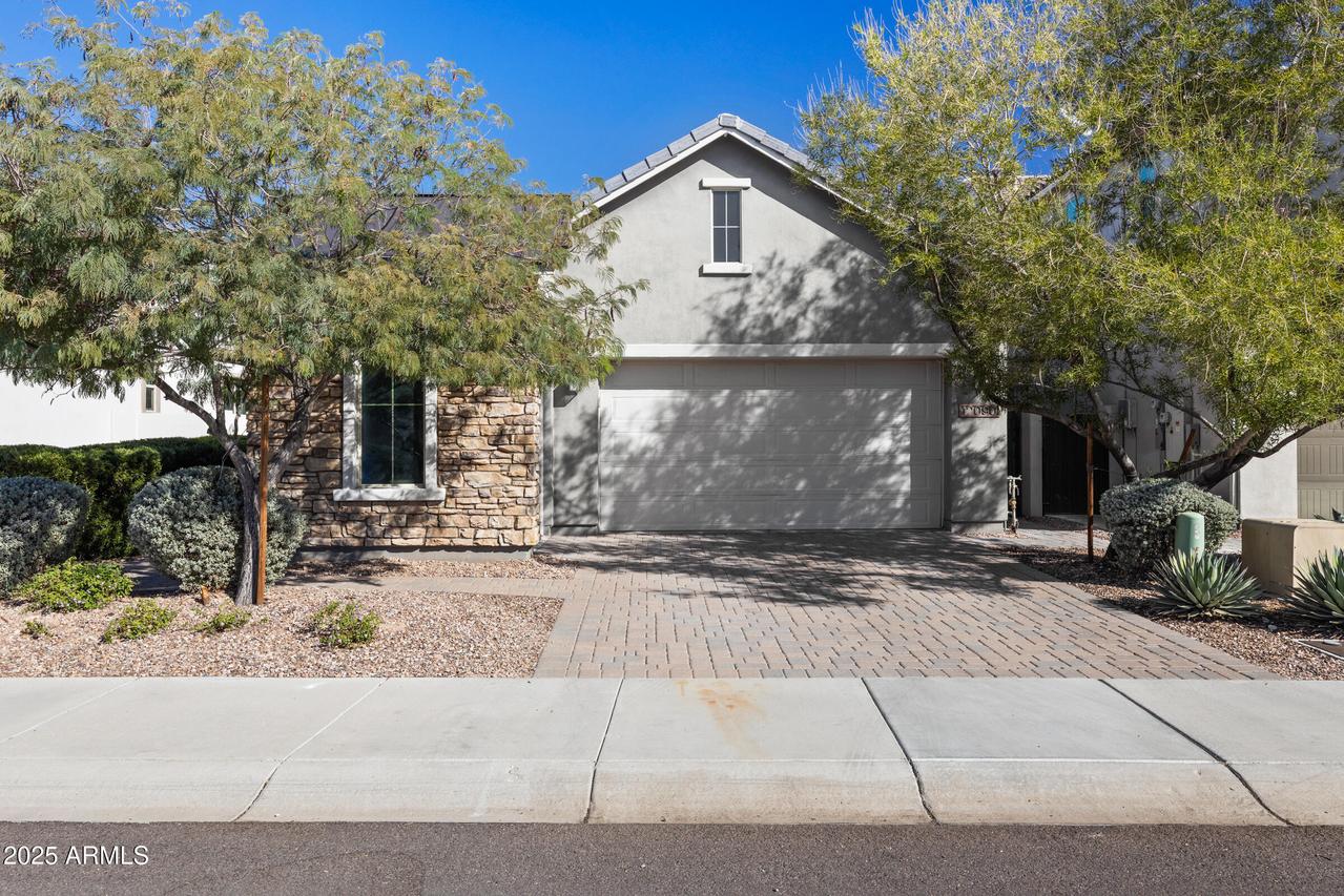 12090 W Peak View Rd., Peoria, AZ 85383