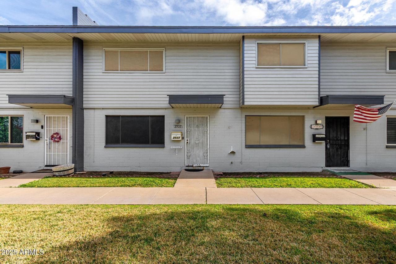2533 W Rose Ln., Phoenix, AZ 85017