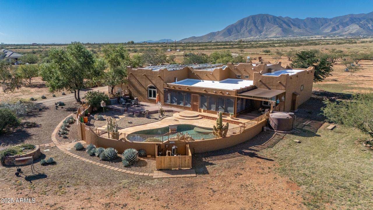 8111 S Almosta Ranch Rd., Hereford, AZ 85615