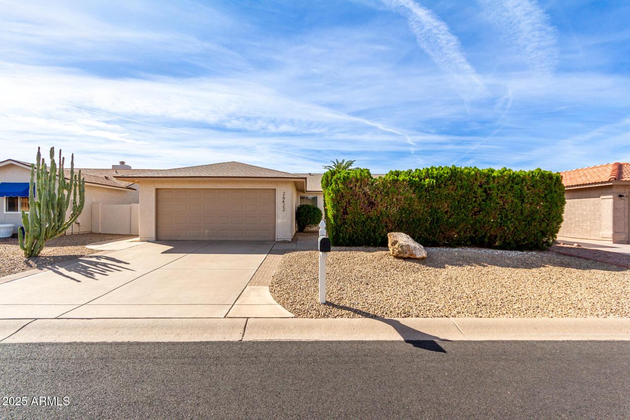 26422 S New Town Dr., Sun Lakes, AZ 85248