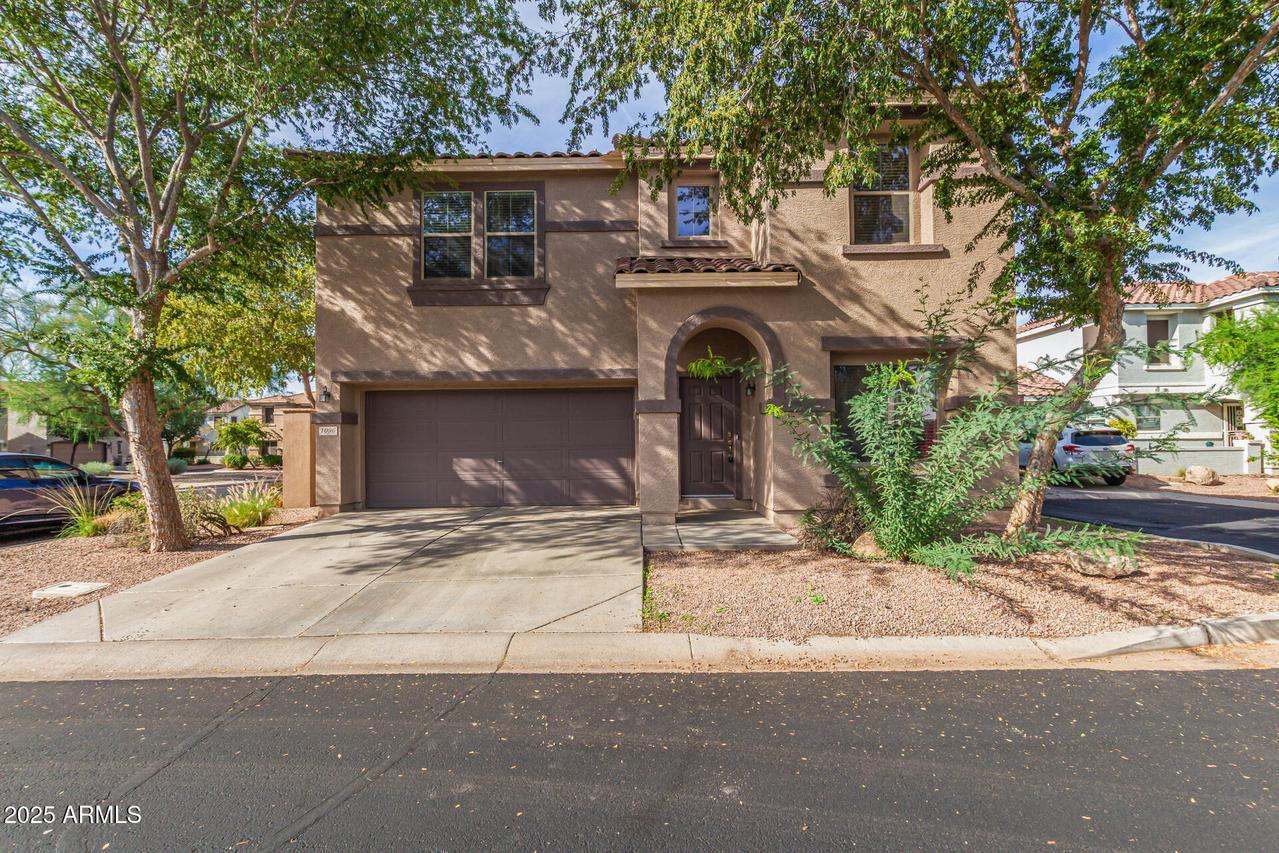 1096 E Parkview Ct., Gilbert, AZ 85295