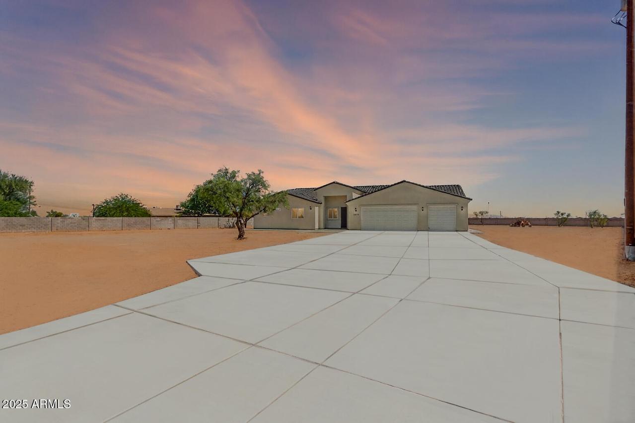 18215 W Enoch Dr., Surprise, AZ 85387