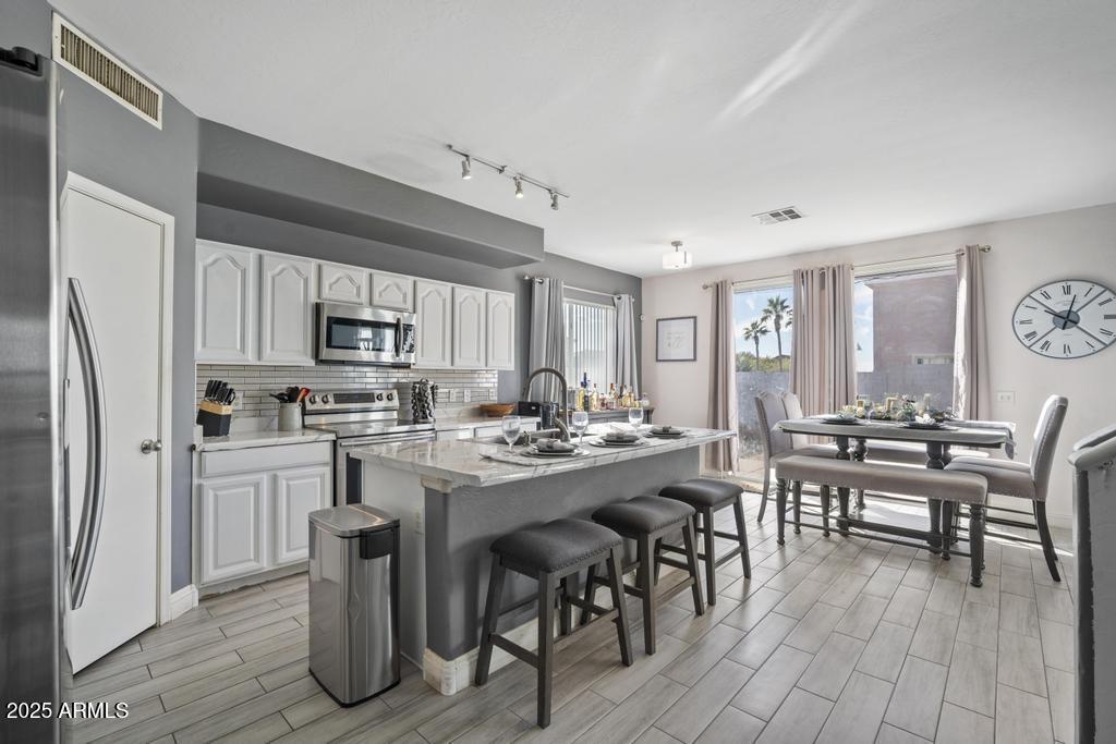 7218 S 40th Ln., Phoenix, AZ 85041