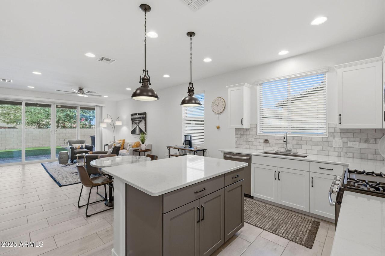 7130 S Paseo Monte De Oro, Tucson, AZ 85756