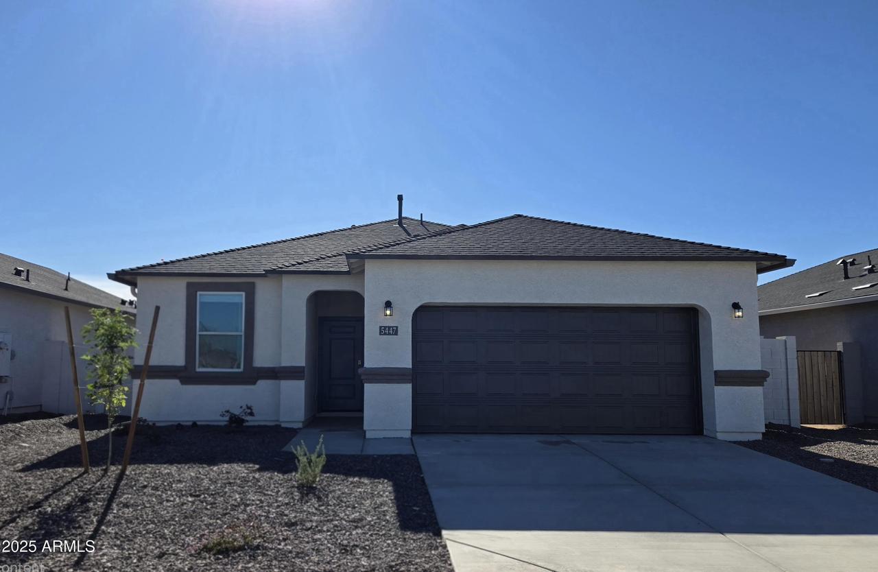 5447 E Axle Ln., San Tan Valley, AZ 85140
