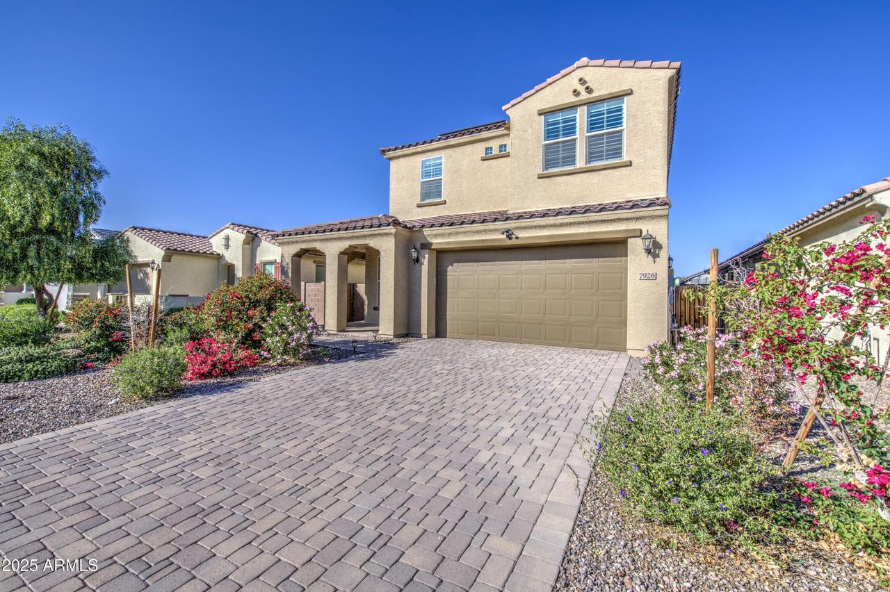 7926 W Medlock Dr., Glendale, AZ 85303