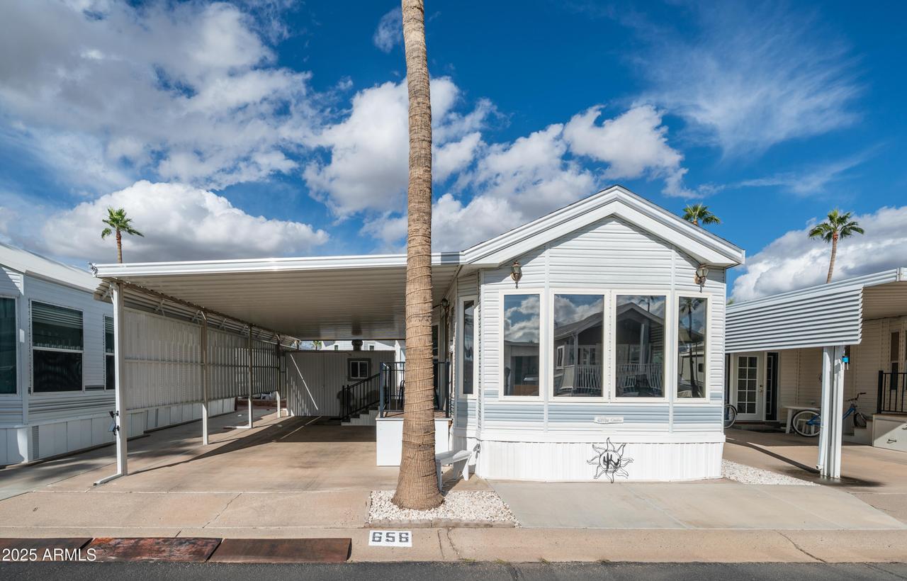656 Gypsum Dr., Apache Junction, AZ 85119