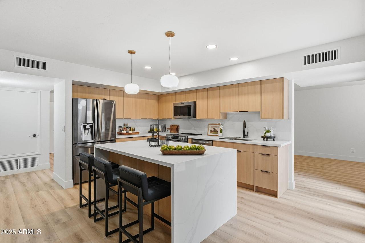 8171 E Del Caverna Dr., Scottsdale, AZ 85258