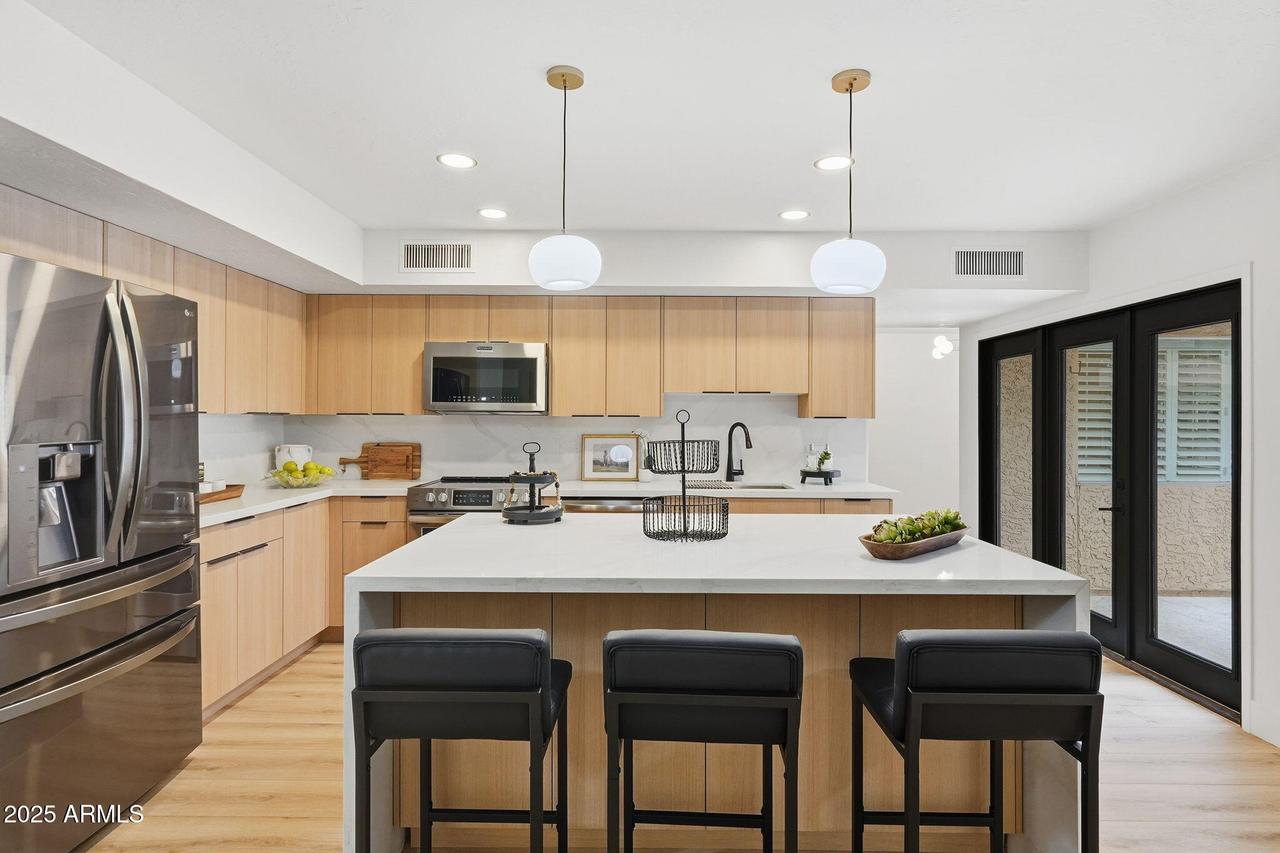 8171 E Del Caverna Dr., Scottsdale, AZ 85258