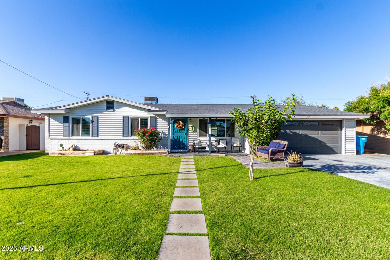 2216 W Berridge Ln., Phoenix, AZ 85015