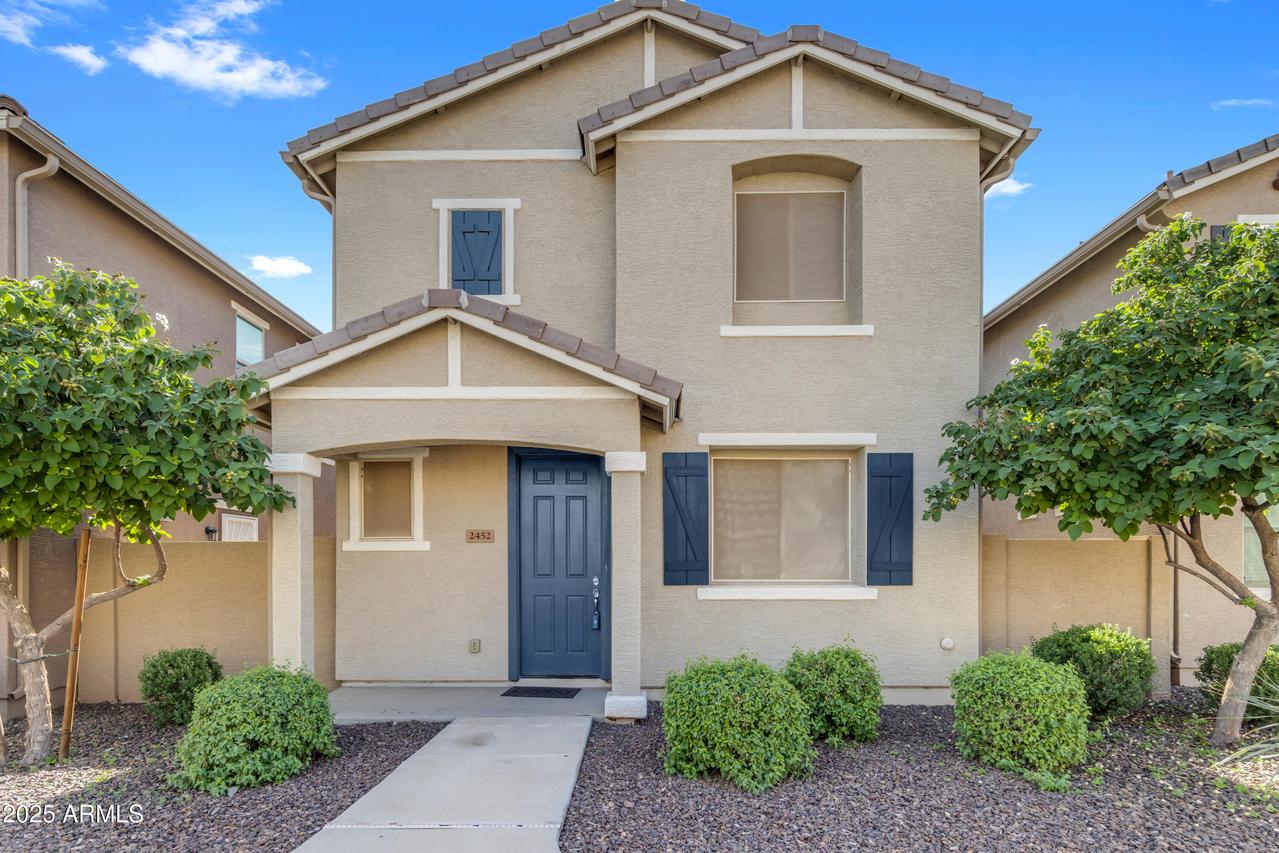 2452 N 73rd Ln., Phoenix, AZ 85035