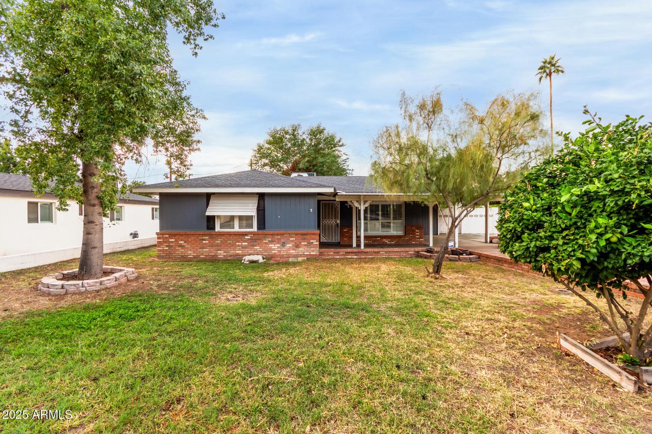 7340 N 7th Ave., Phoenix, AZ 85021