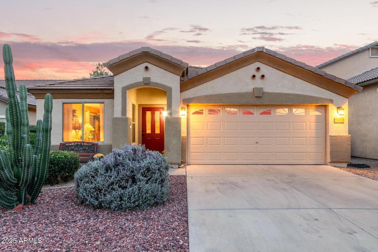 33818 N Windmill Run, San Tan Valley, AZ 85144