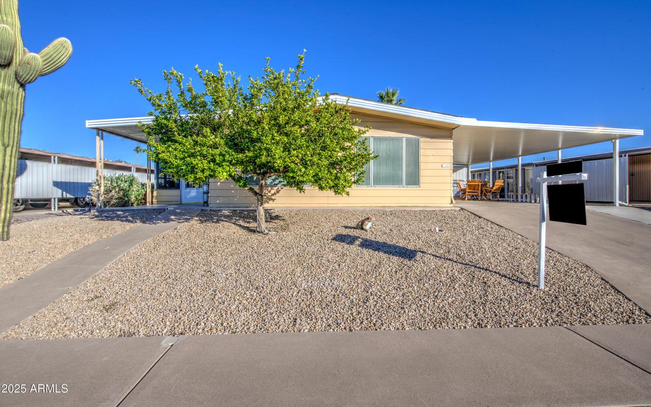 2259 N Nicklaus Dr., Mesa, AZ 85215