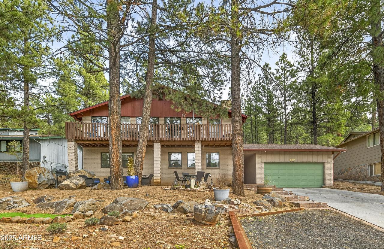 810 N Turquoise Dr., Flagstaff, AZ 86001
