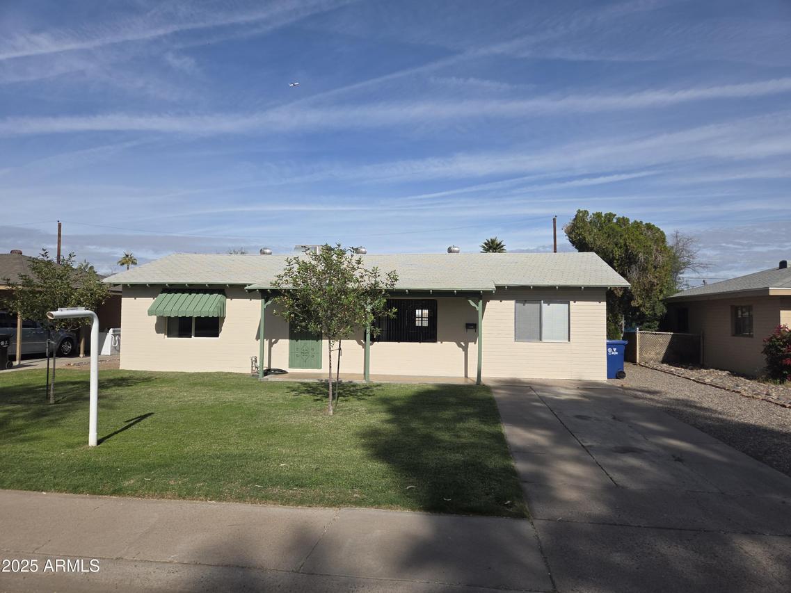 1348 E Lemon St., Tempe, AZ 85281