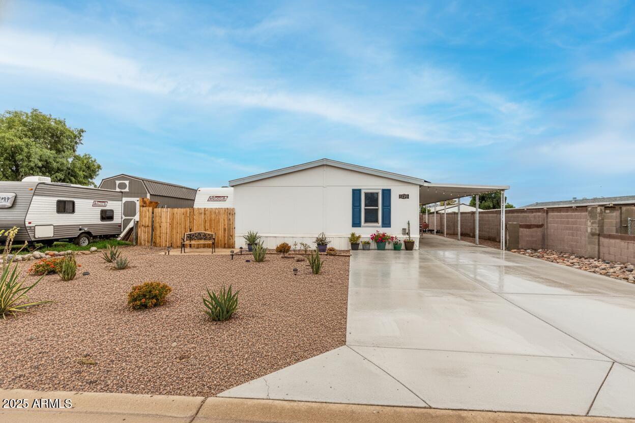 7911 E Impala Ave., Mesa, AZ 85209