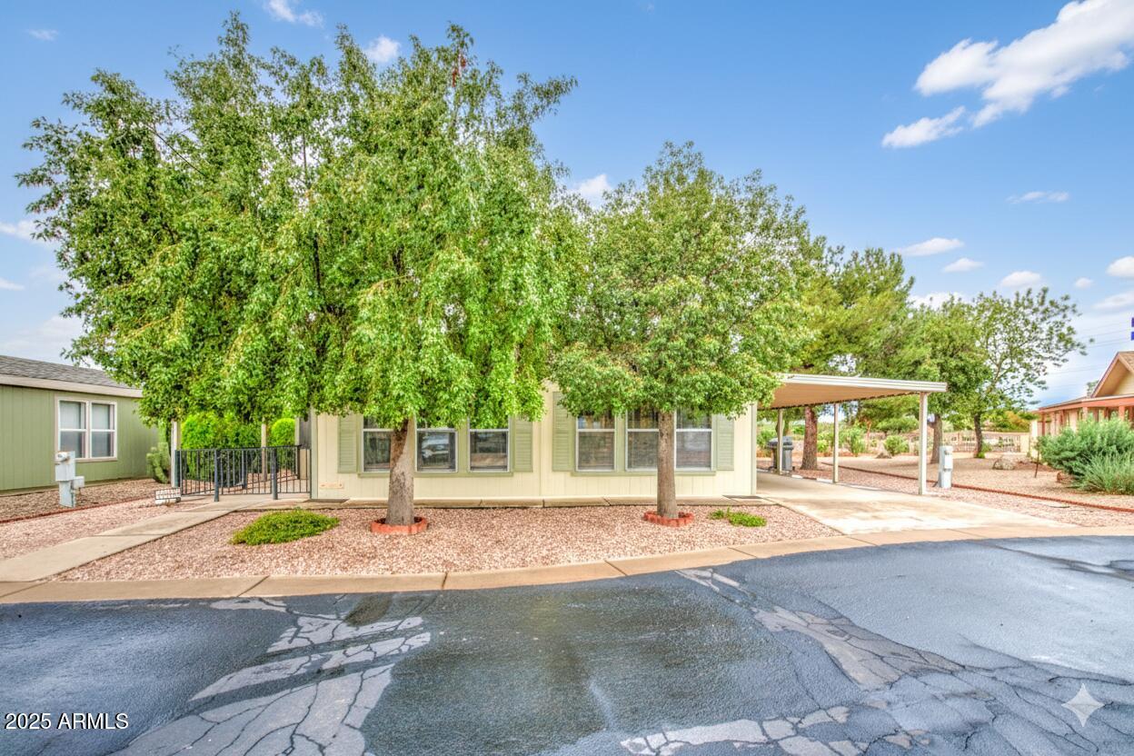 40668 N Eagle St., San Tan Valley, AZ 85140