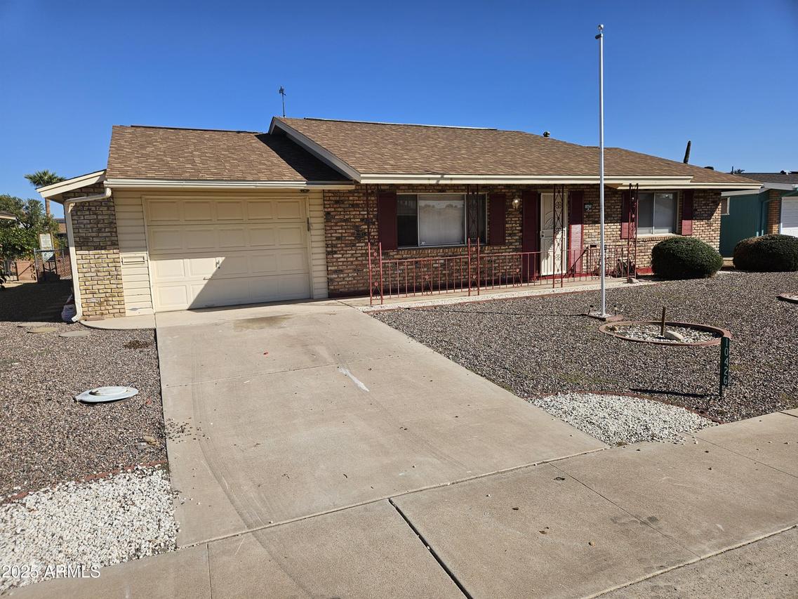 10426 W Cinnebar Ave., Sun City, AZ 85351