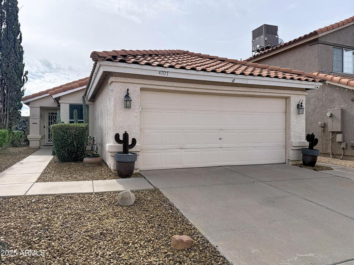 4707 E Angela Dr., Phoenix, AZ 85032