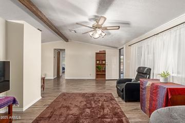 1537 W Beck Ln., Phoenix, AZ 85023