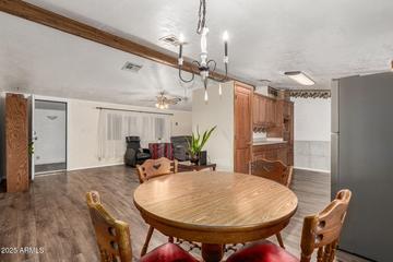 1537 W Beck Ln., Phoenix, AZ 85023