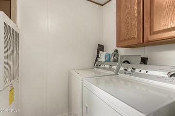 1537 W Beck Ln., Phoenix, AZ 85023