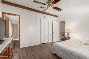 1537 W Beck Ln., Phoenix, AZ 85023
