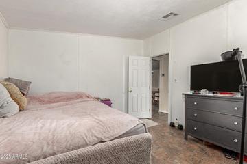 1537 W Beck Ln., Phoenix, AZ 85023
