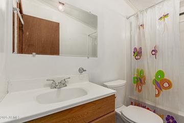 1537 W Beck Ln., Phoenix, AZ 85023