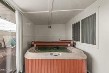 1537 W Beck Ln., Phoenix, AZ 85023