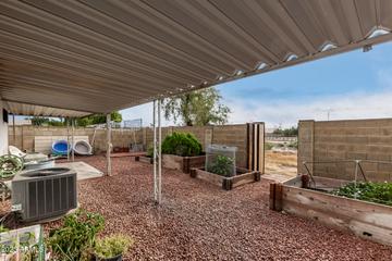 1537 W Beck Ln., Phoenix, AZ 85023