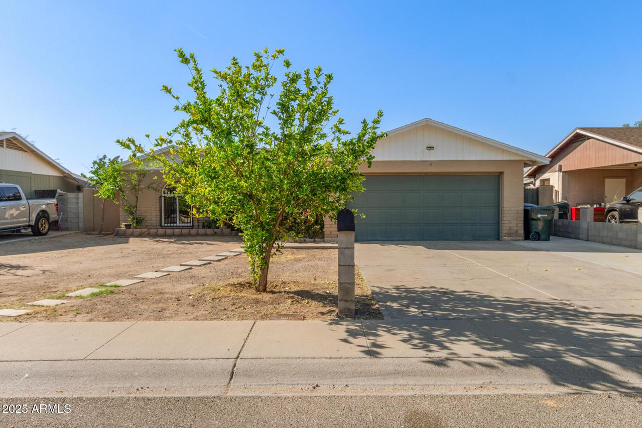 1124 N 59th Dr., Phoenix, AZ 85043