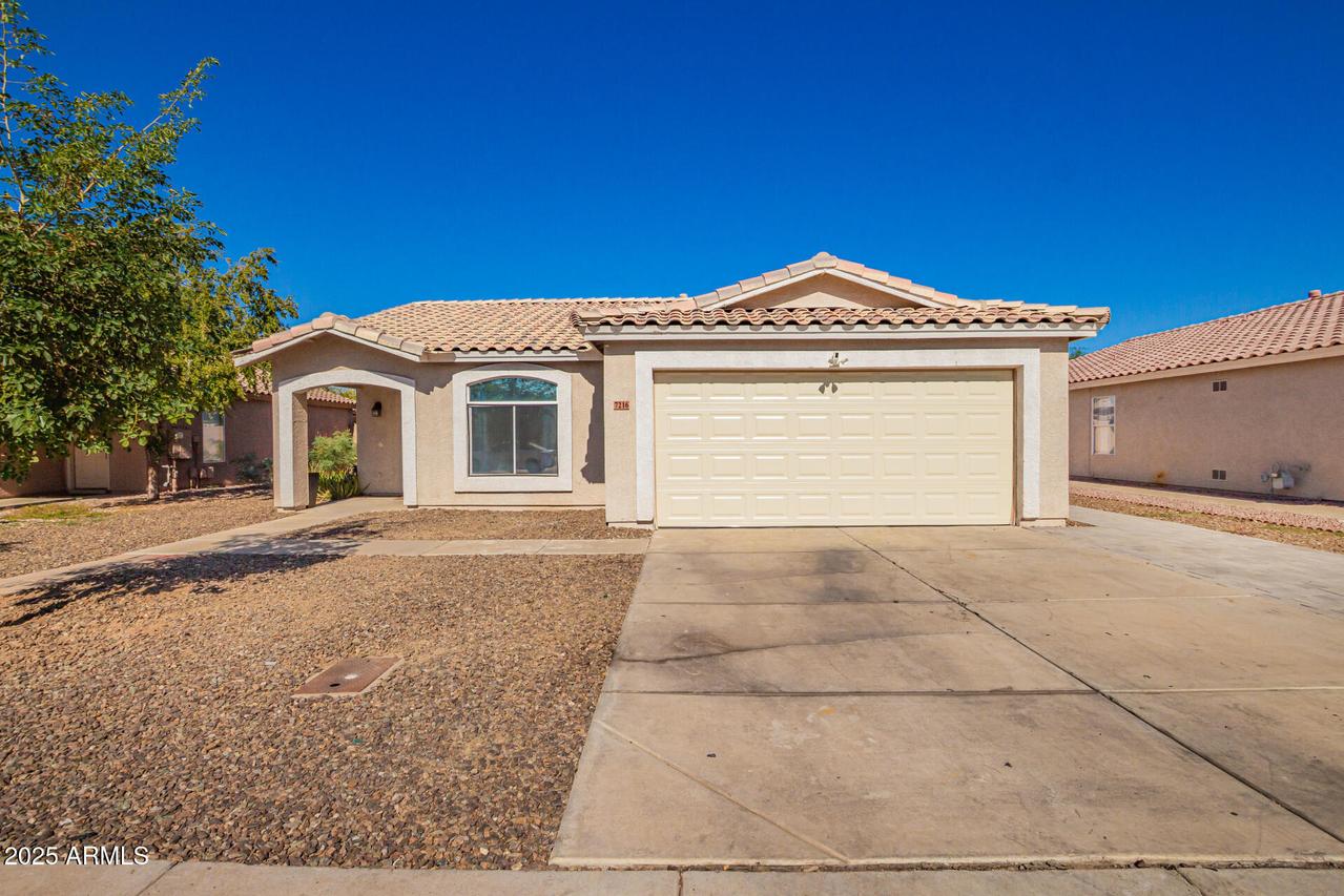 7216 W Hilton Ave., Phoenix, AZ 85043