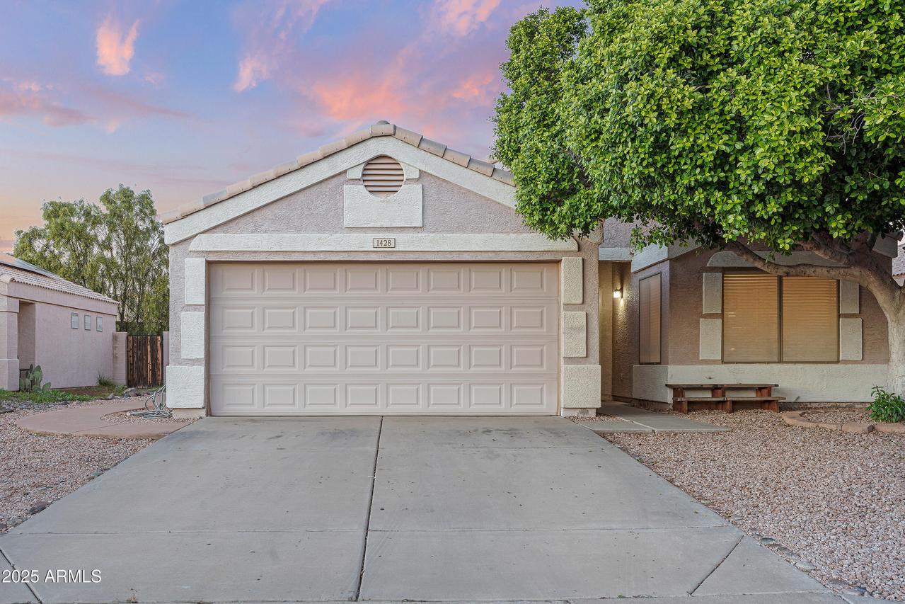 1428 W Mesquite Ave., Apache Junction, AZ 85120