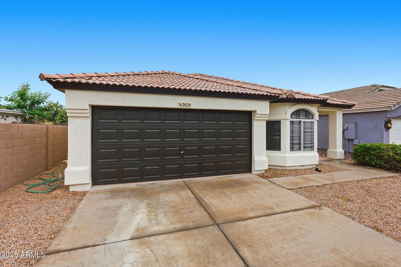 2624 E Anderson Dr., Phoenix, AZ 85032