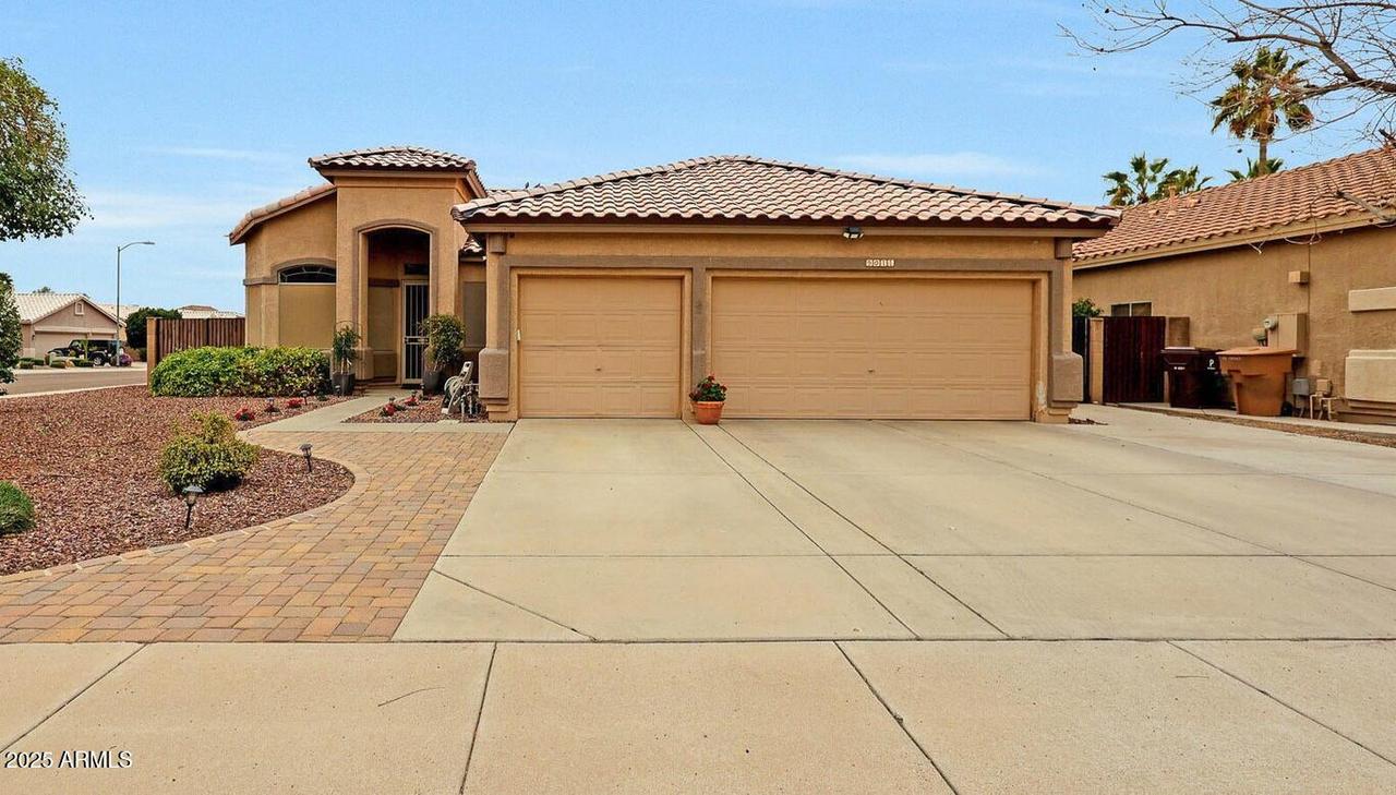 9011 W Alex Ave., Peoria, AZ 85382