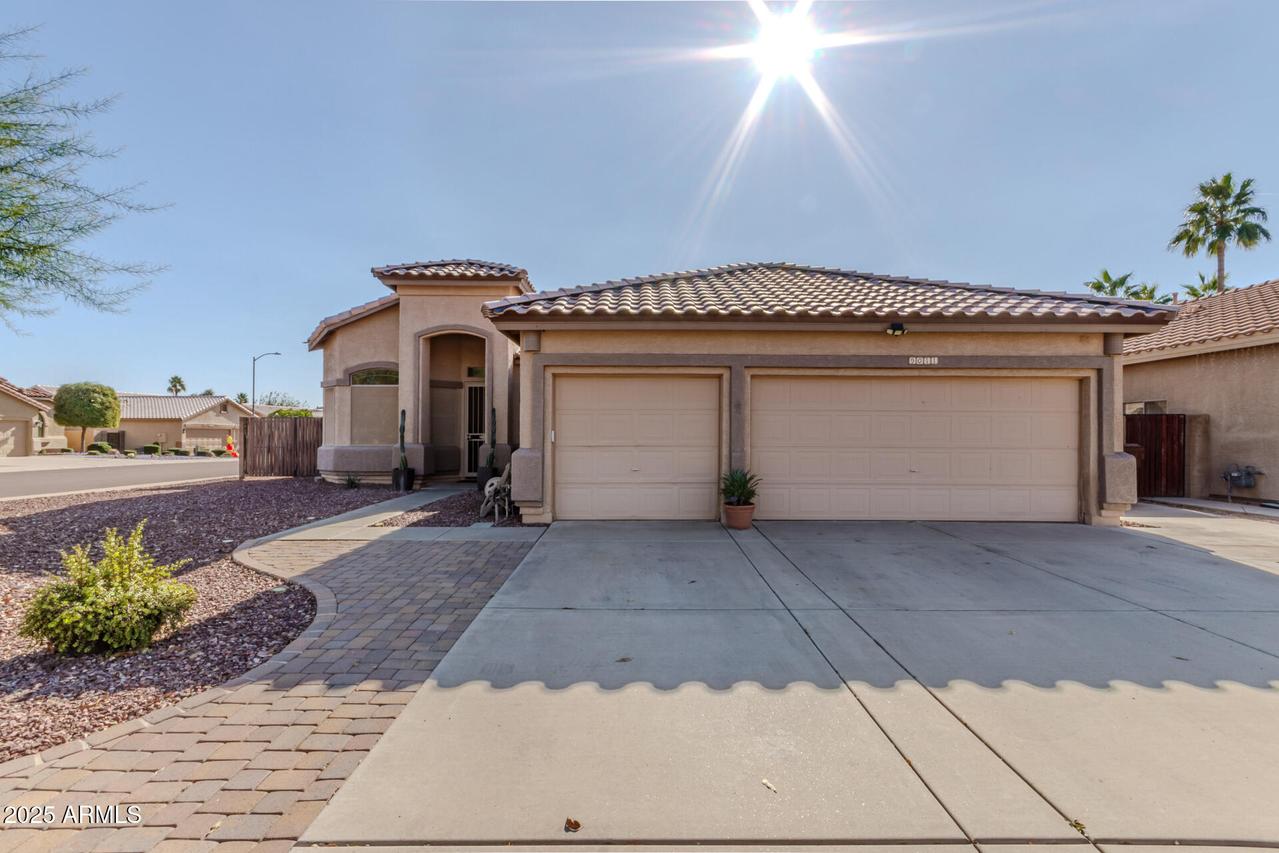 9011 W Alex Ave., Peoria, AZ 85382