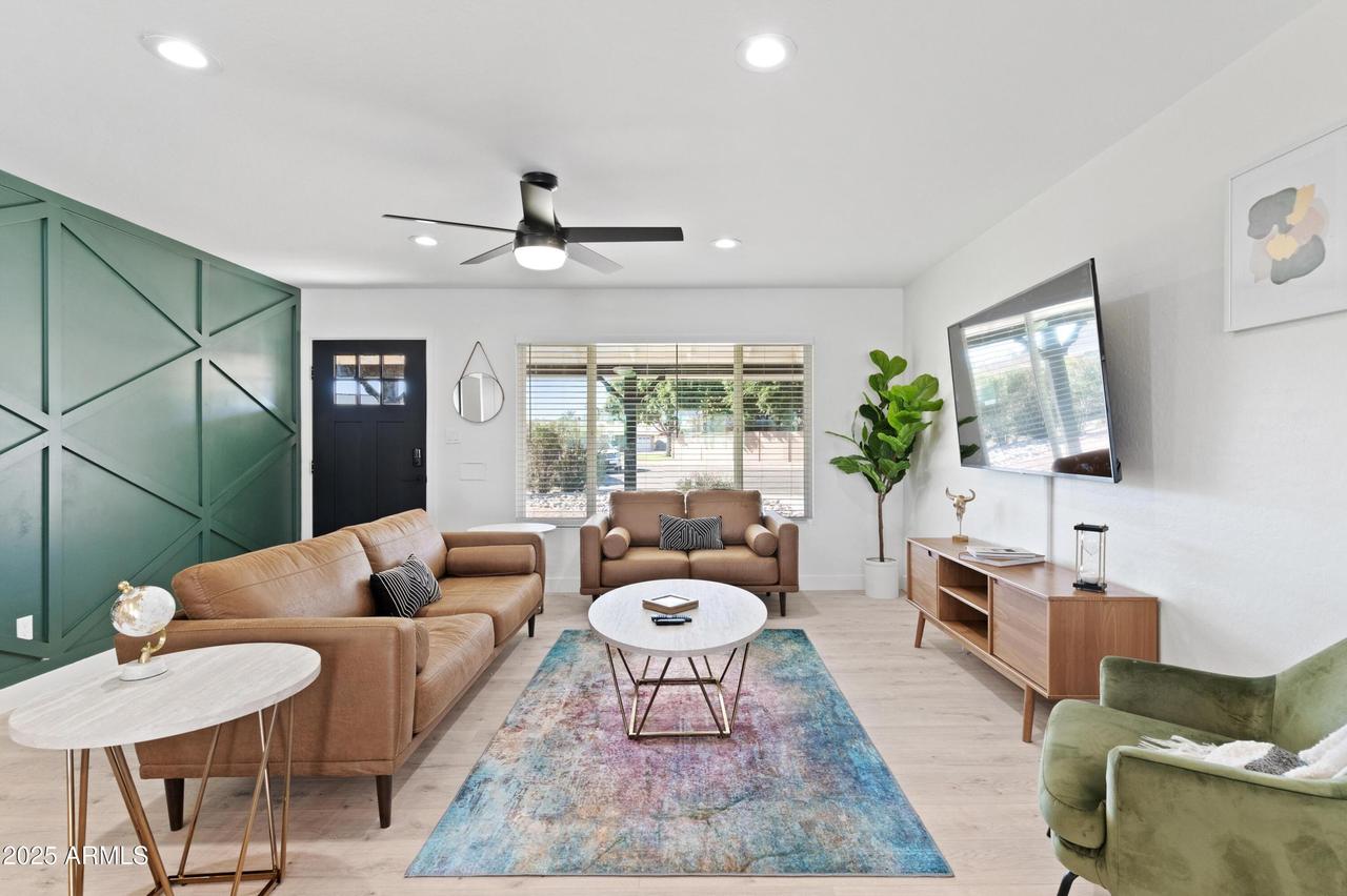 2417 N 73rd St., Scottsdale, AZ 85257