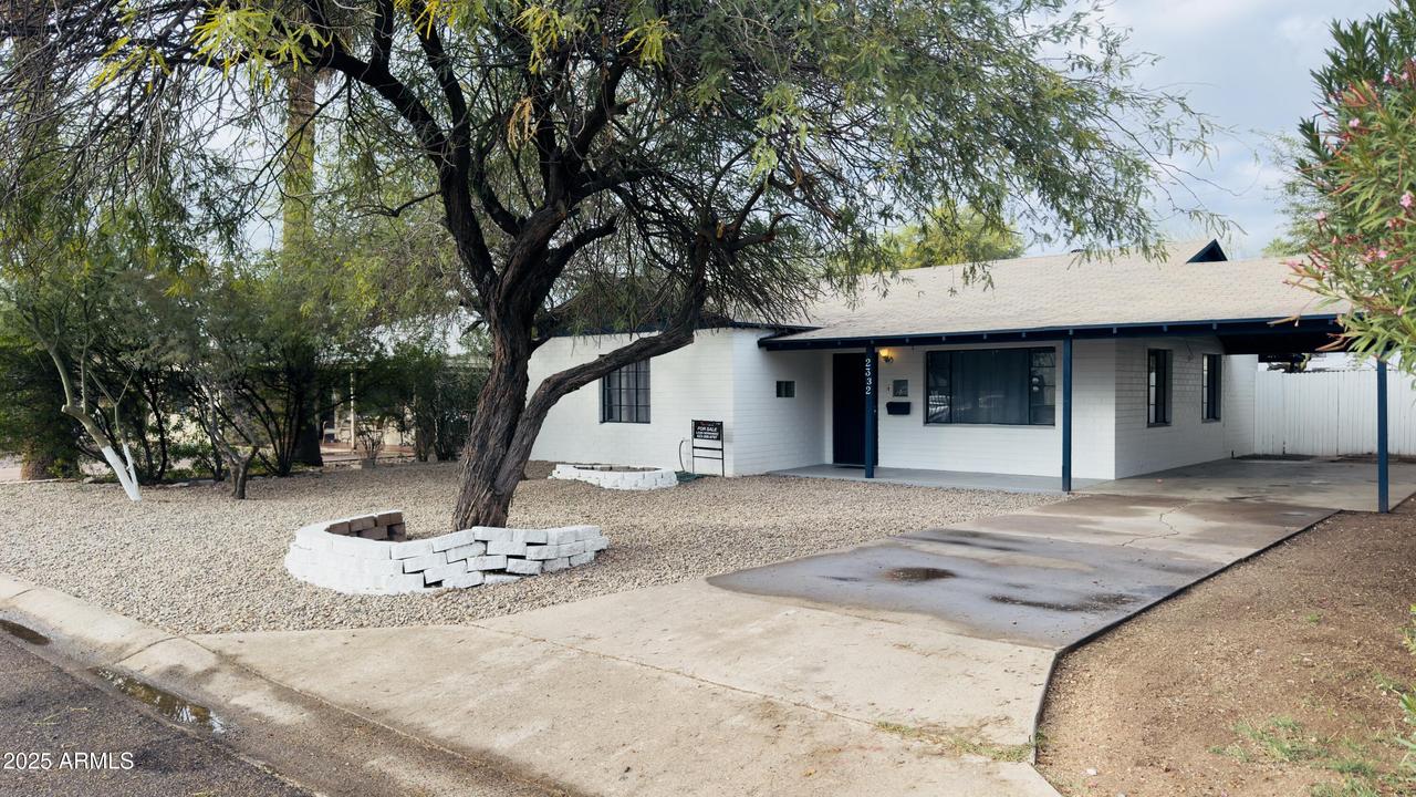 2332 E Flower St., Phoenix, AZ 85016